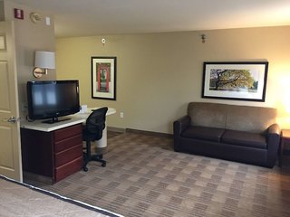 Extended Stay America Suites Jacksonville Deerwood Park,8801 Perimeter Park Blvd,3 star