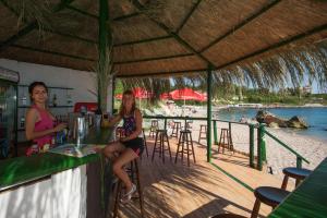 hermes club hotel and apartments