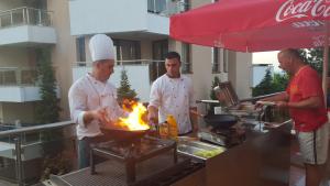 hermes club hotel and apartments