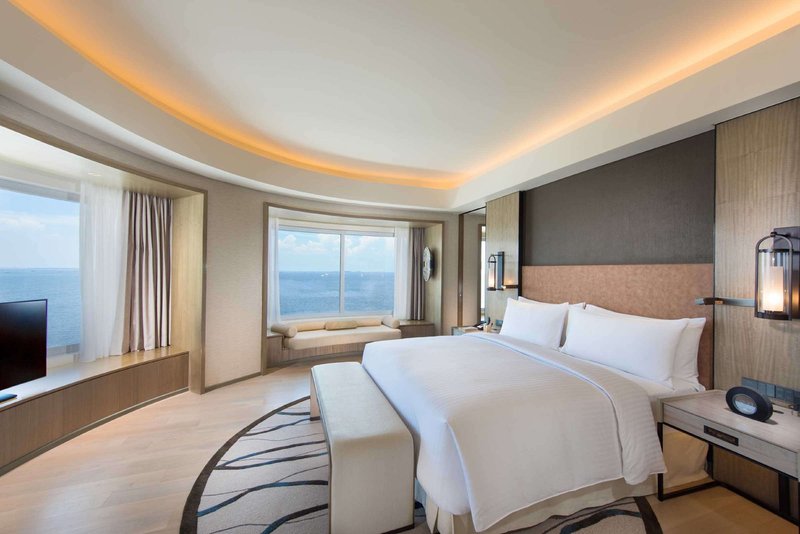 conrad manila