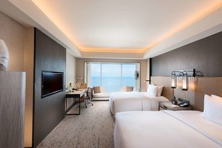 Conrad Manila,Manila>>Antipolo,5 star