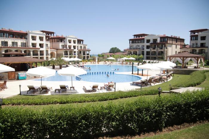 green life beach resort sozopol