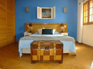 kiras boutique hotel