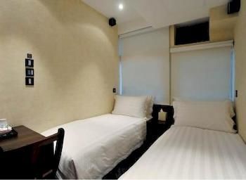 Mingle Place With The Star,Hong Kong Island>>Hong Kong,3 star