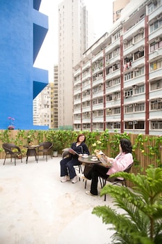 mingle place with the star