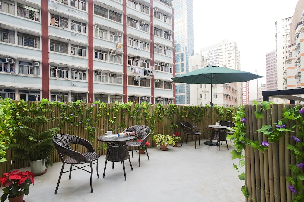 mingle place with the star