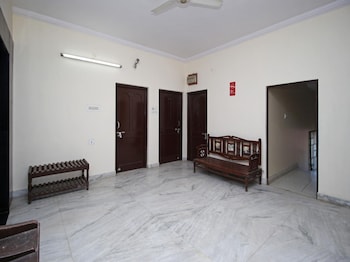 hotel ajit mansion