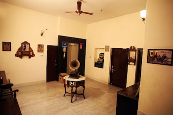 hotel ajit mansion