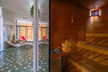 business hotel astrum laus
