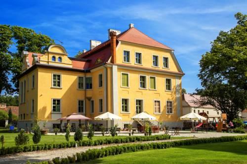 Palac Wiechlice - Hotel, Restaurant, Spa,Szprotawa>>Bytom Odrzanski,3 star