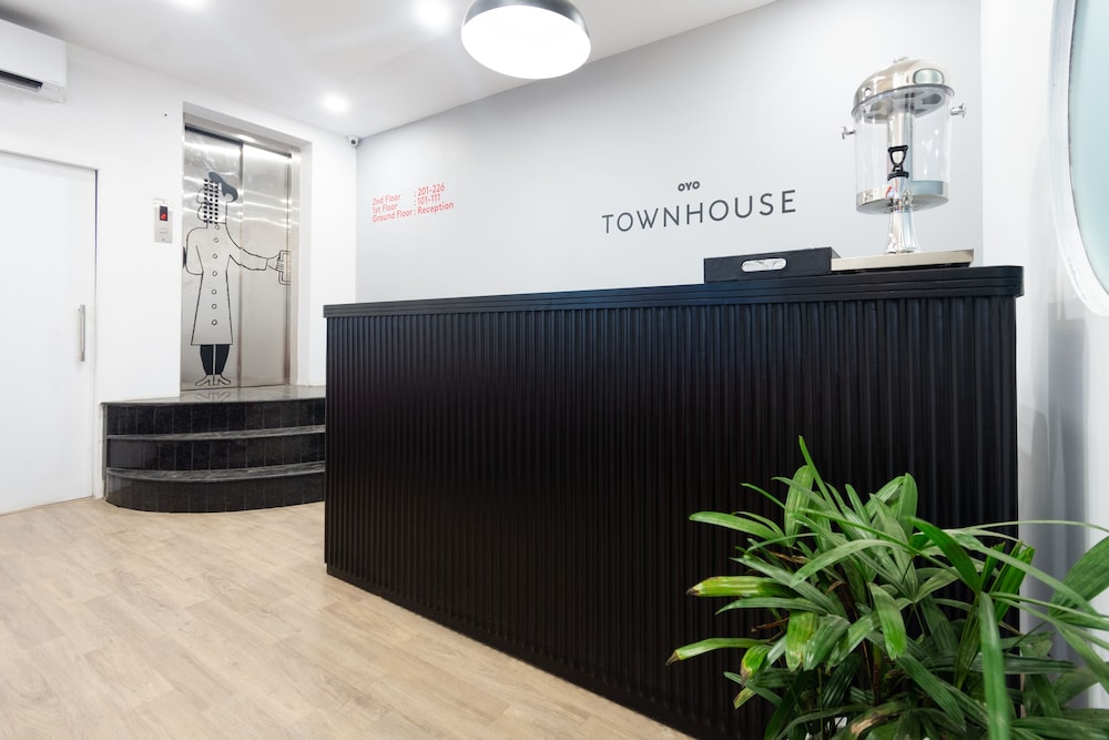 townhouse hotel mannat international