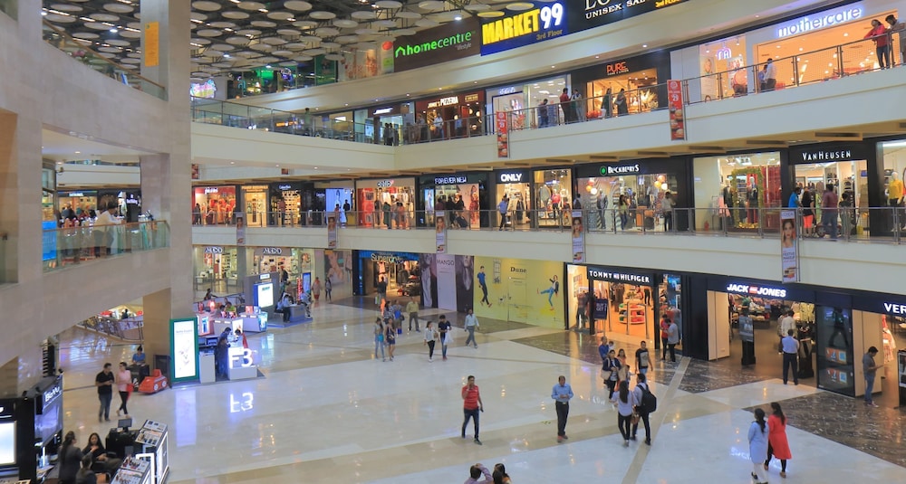 townhouse hotel mannat international