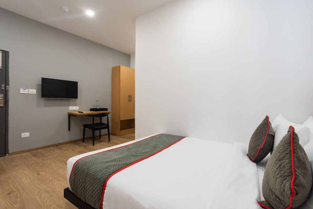 townhouse hotel mannat international