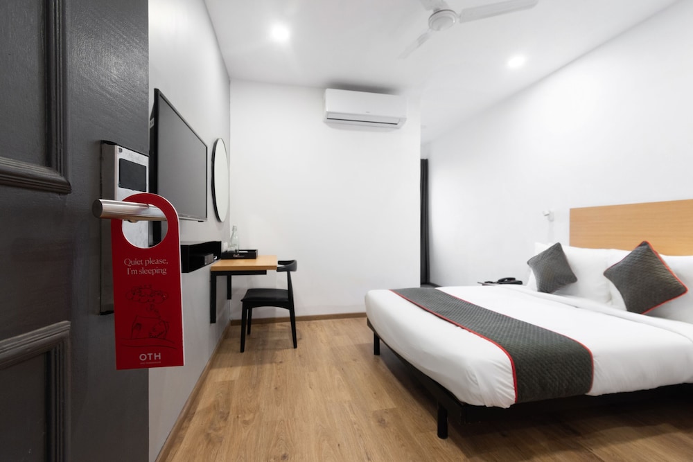 townhouse hotel mannat international