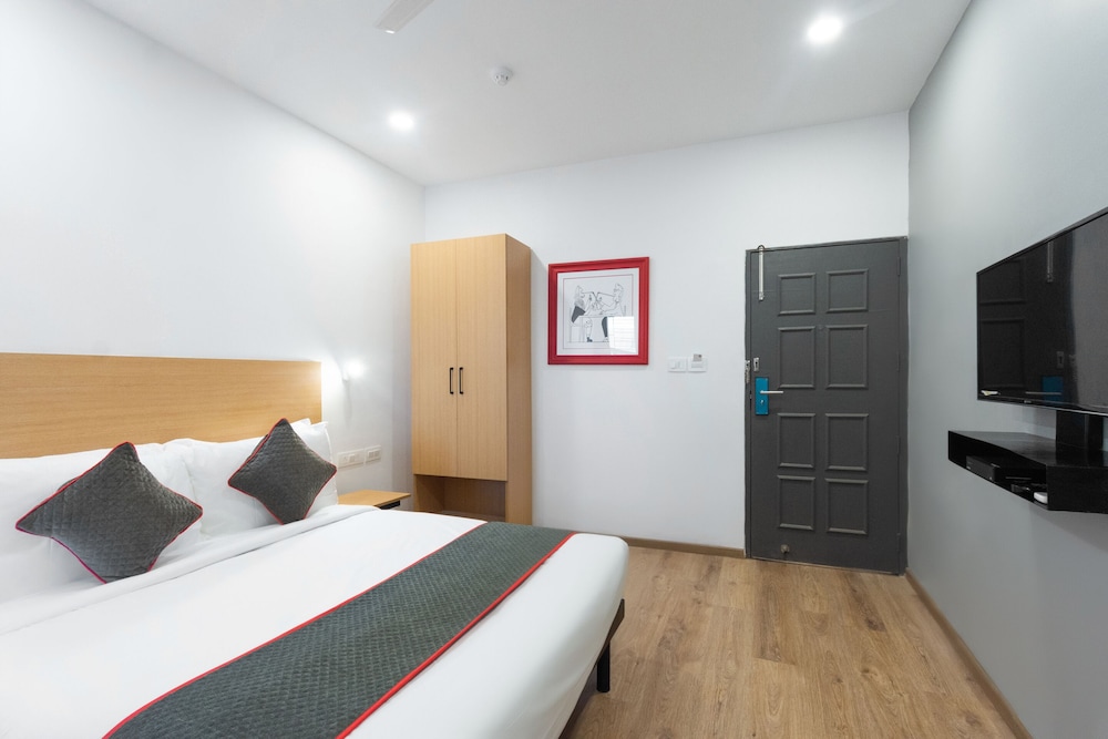 townhouse hotel mannat international