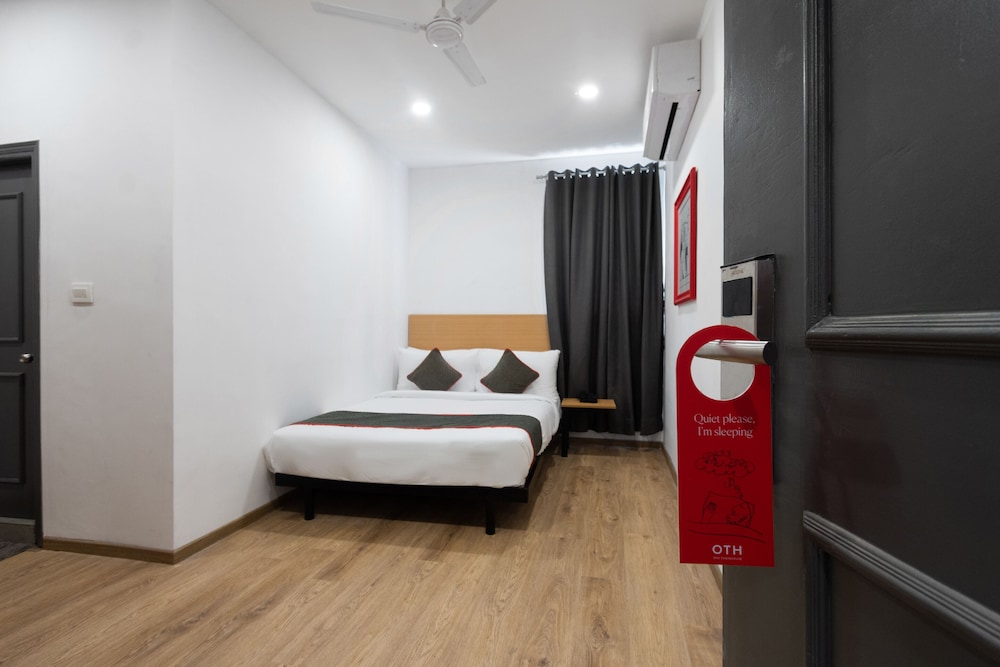 townhouse hotel mannat international