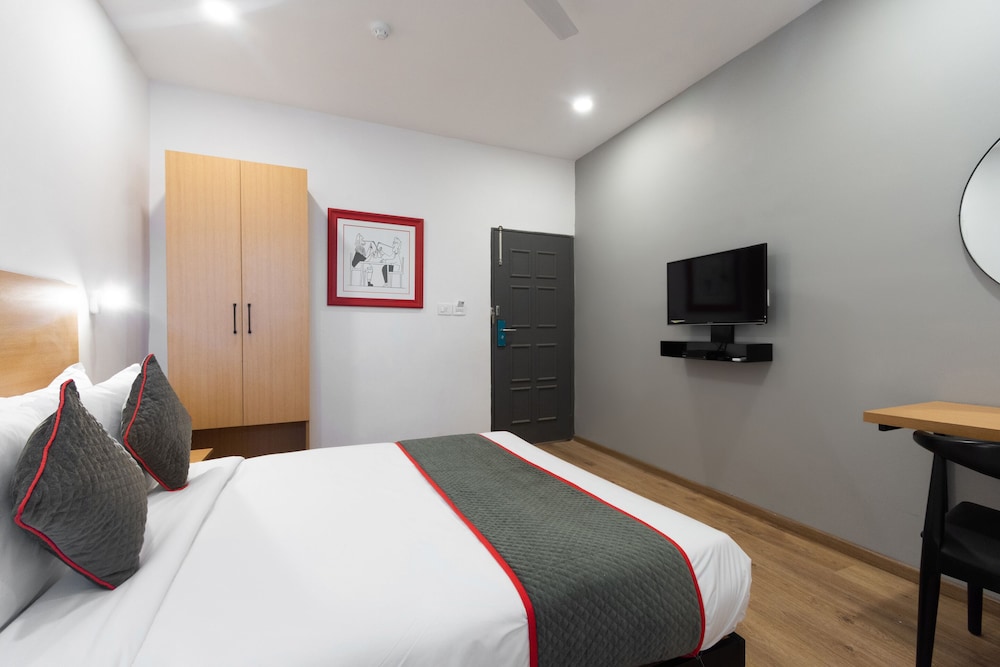 townhouse hotel mannat international