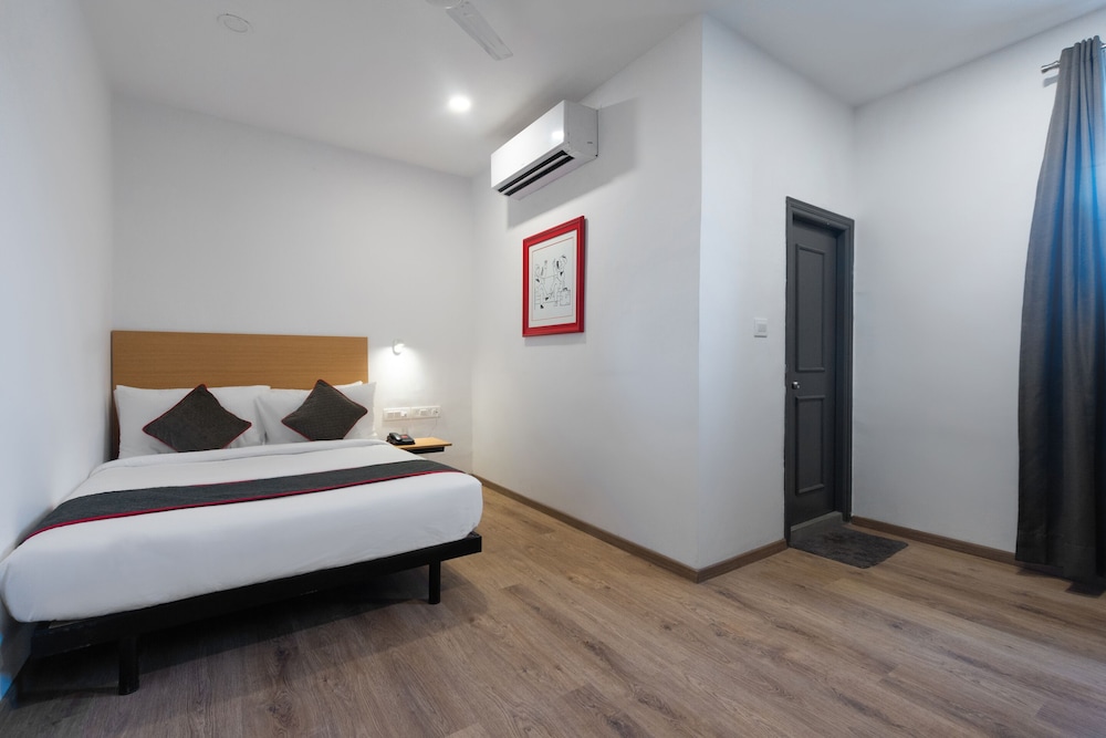 townhouse hotel mannat international