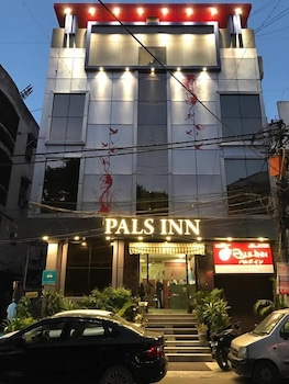 pals inn