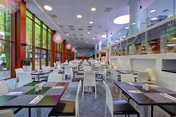 hotel narvil conference and spa