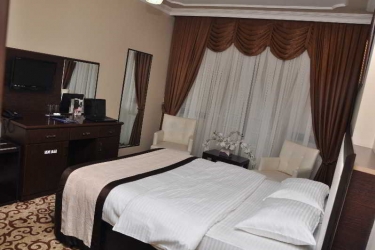 teona hotel