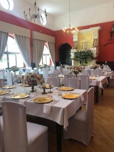 Palac Krobielowice,Ostrow Tumski>>Katy Wroclawskie,4 star