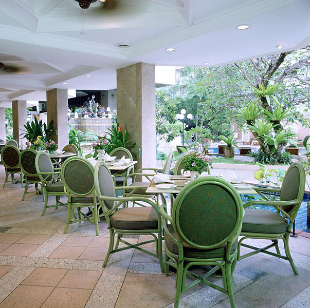 the bayview hotel pattaya