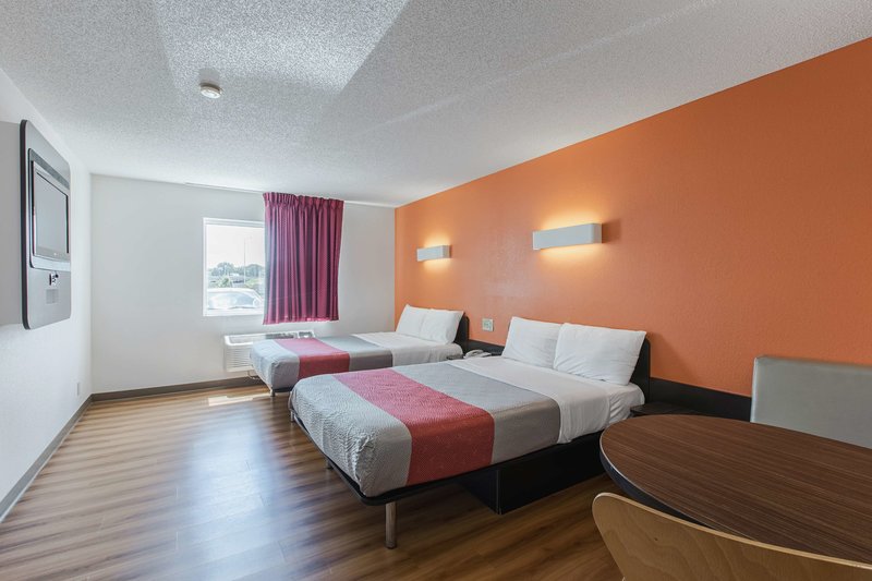 motel 6 omaha central