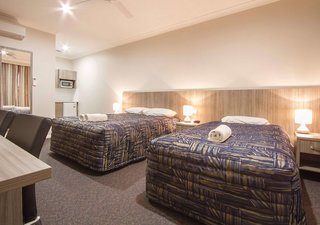 Harvest Lodge Motel,Near Kitchener Park,4 star