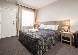 Harvest Lodge Motel,Near Kitchener Park,4 star