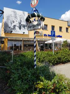 Euro Rastpark Zum Eichenzeller,Near Shopping Centre,3 star