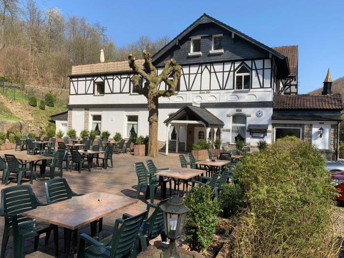 hotel restaurant waldlust
