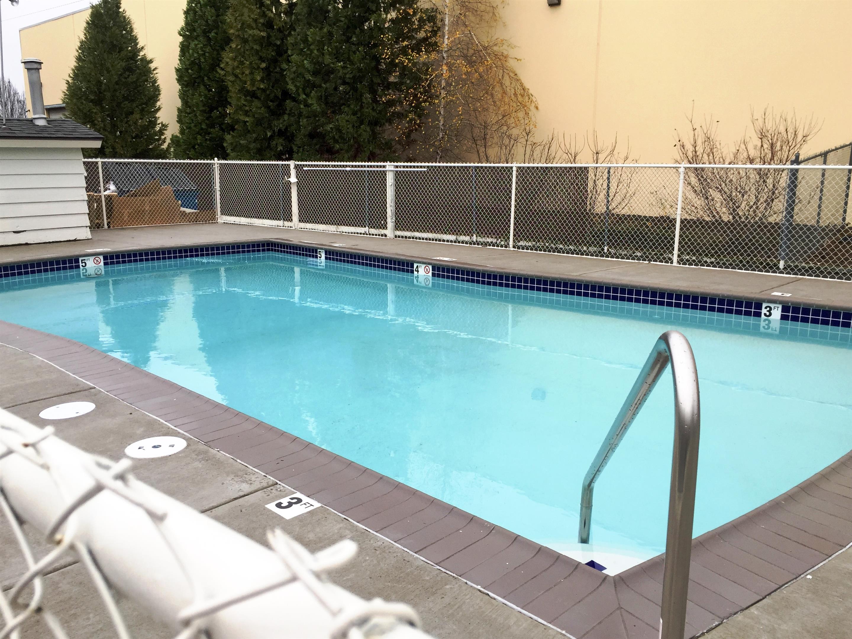 motel 6 salem or expo center