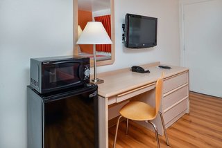 motel 6 salem or expo center