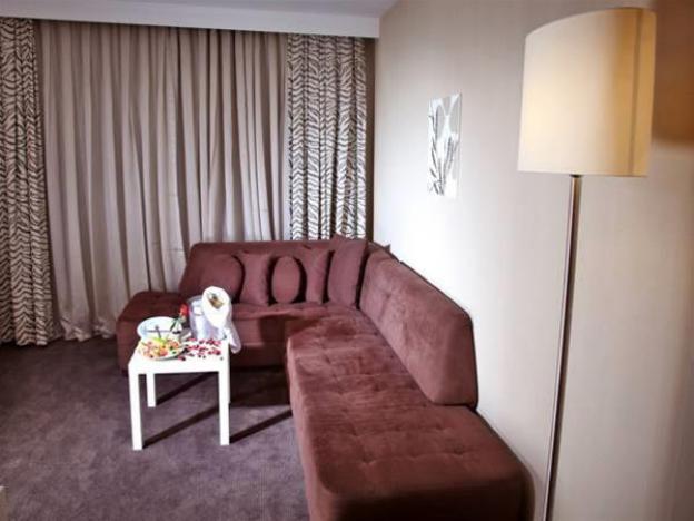 dedepark hotel
