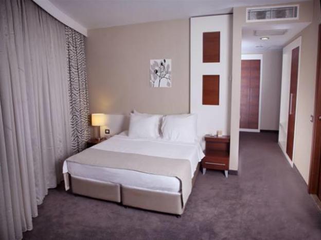 dedepark hotel