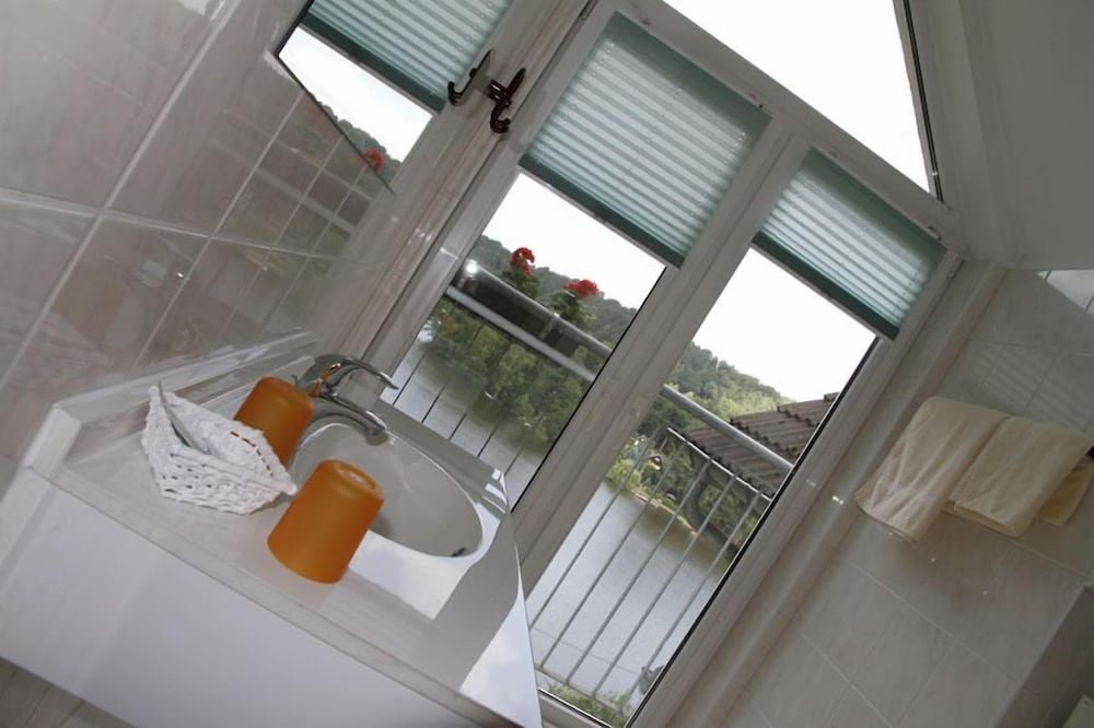 Waldhaus Lauenhain,,2 star