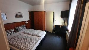 Hotel Corveyer Hof,Hannover>>Dusseldorf,3 star
