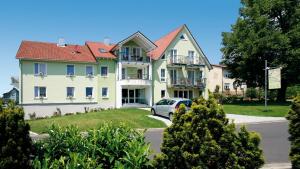 Wein-Traume,Thuengersheim>>Erlabrunn,3 star