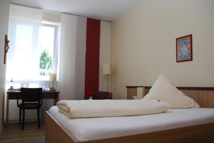 tagungshaus regina pacis