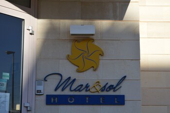 hotel mar and sol