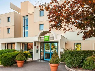 Ibis Styles Cognac,Near Cognac Meukow,3 star