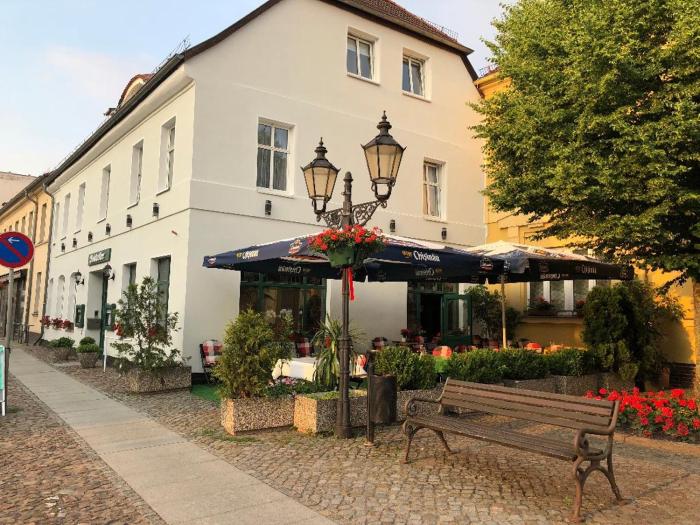 ratskeller hotel and restaurant lindow