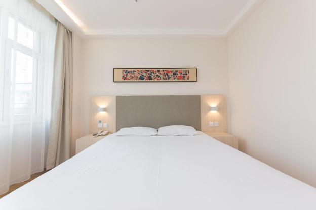 hanting hotel shenyang railway station