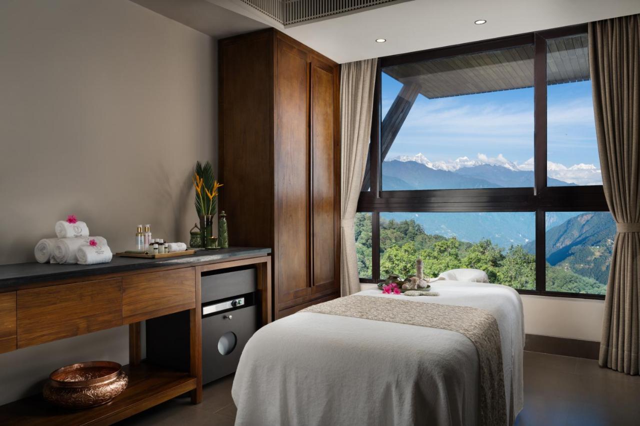 taj guras kutir resort and spa gangtok