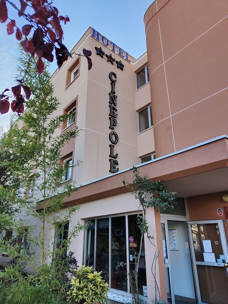 hotel cinepole
