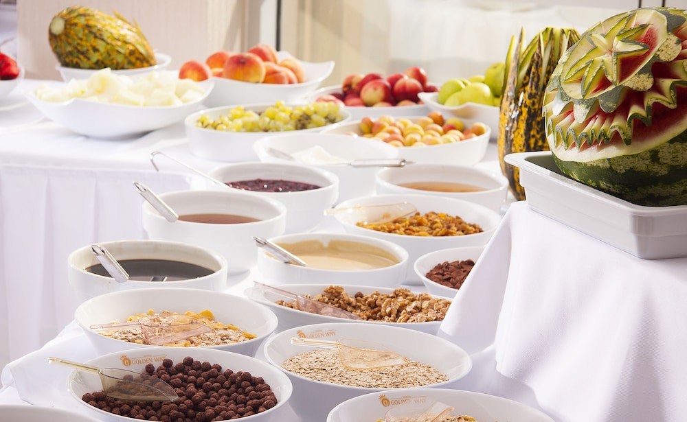 hotel golden way giyimkent