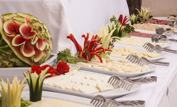 hotel golden way giyimkent