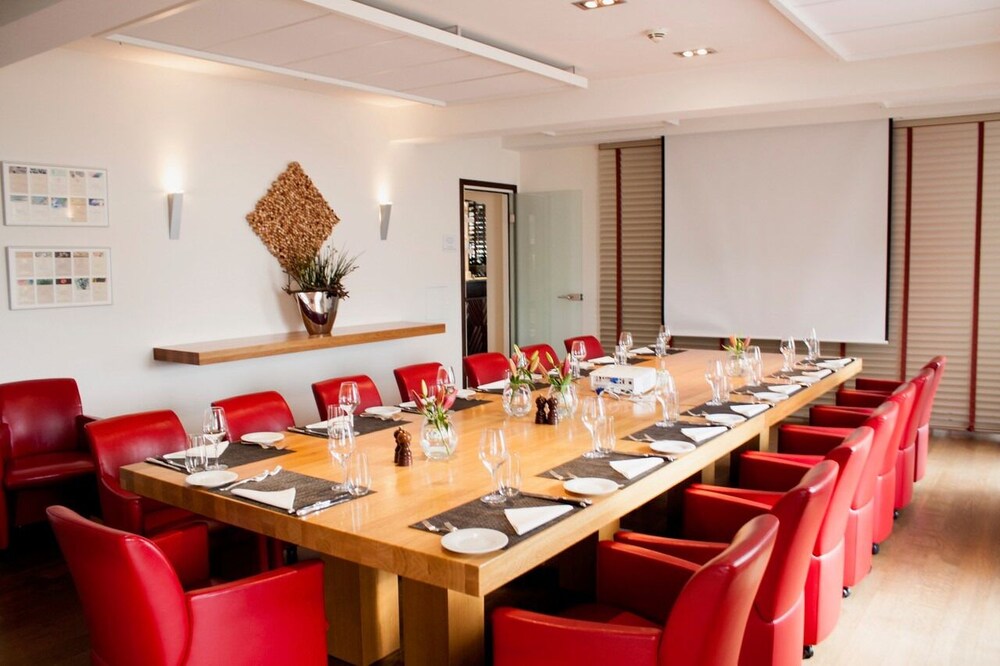 hotel restaurant valuas