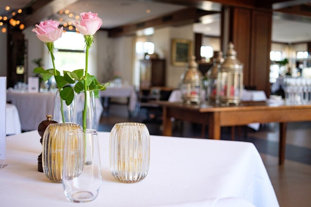 hotel restaurant valuas